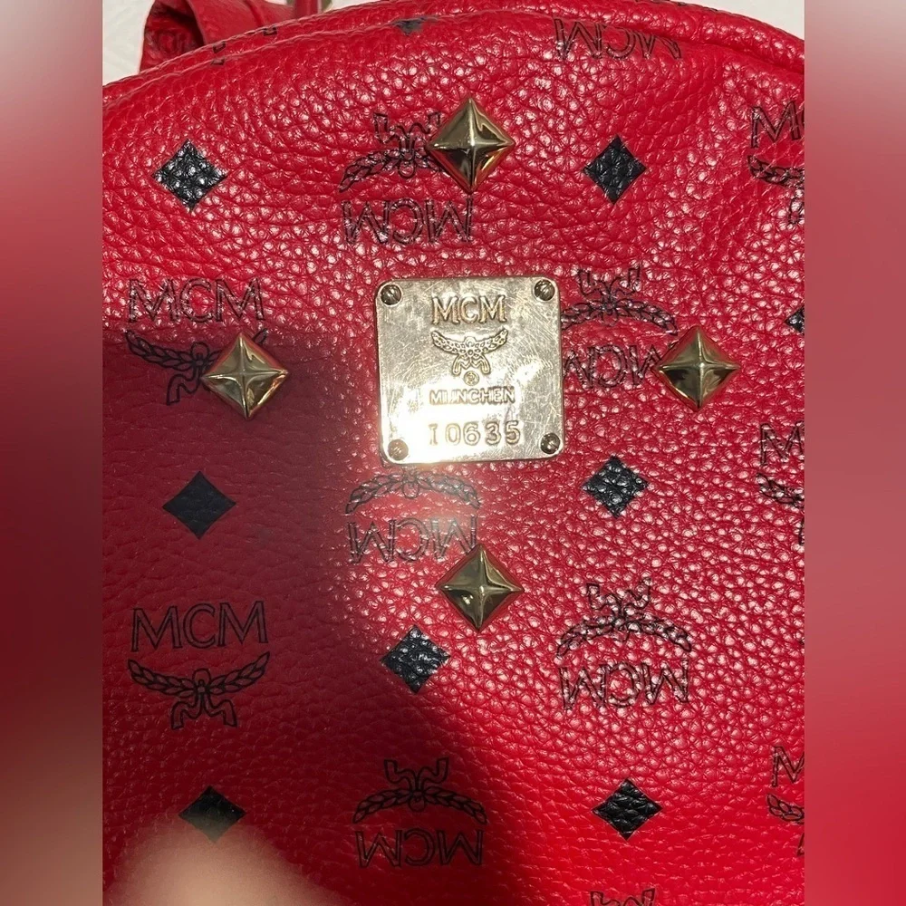 MCM visetos studded